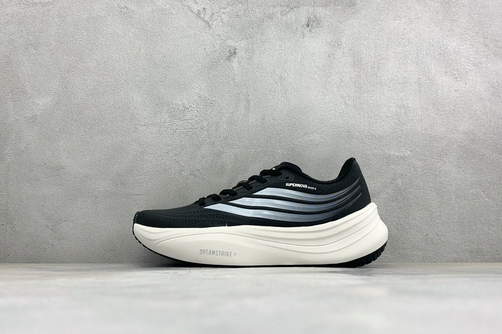 LF版Adidas Originals Adistar 5M 阿迪复古舒适防滑减震运动鞋 货号：KK3091 尺码：36