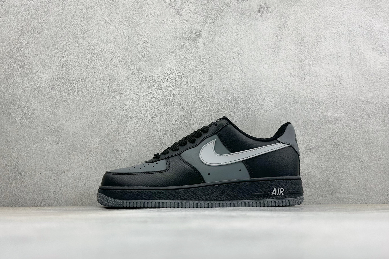 NIKE AIR FORCE 1 '07 LV8 原楦头原纸板 打造纯正空军版型 #专注外贸渠道 #原盒配件 原厂中底钢