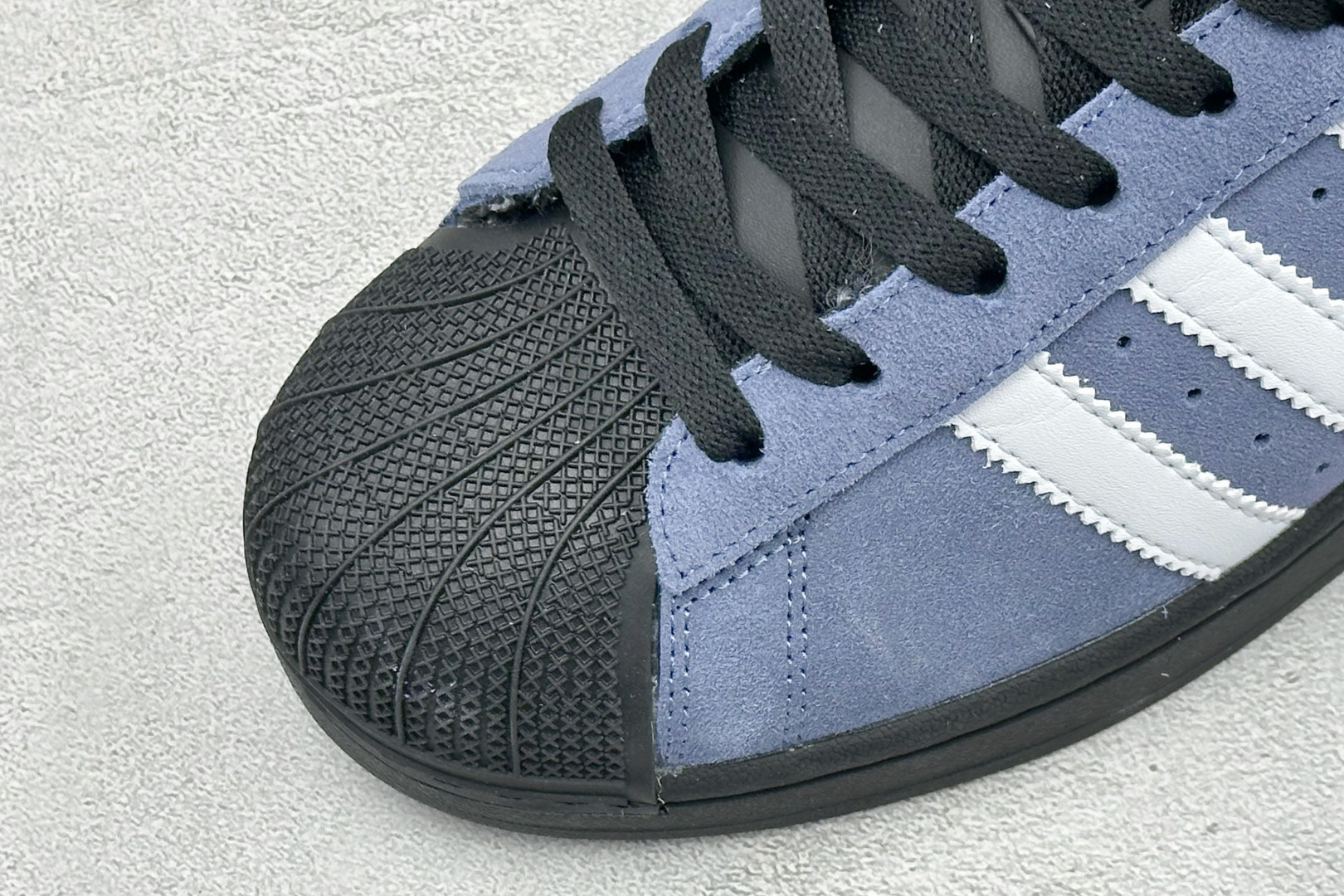 Adidas Originals Superstar II 贝壳头休闲板鞋 货号：KJ4613 尺码：35 36 36.