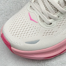 GS版HOKA M CLIFTON 10 轻量低帮户外越野跑鞋 户外山脉越野轻量运动跑鞋 鞋面用轻的无缝架构 鞋带用了弹 GS版HOKA M CLIFTON 10 轻量低帮户外越野跑鞋 户外山脉越野轻量运动跑鞋 鞋面用轻的无缝架构 鞋带用了弹