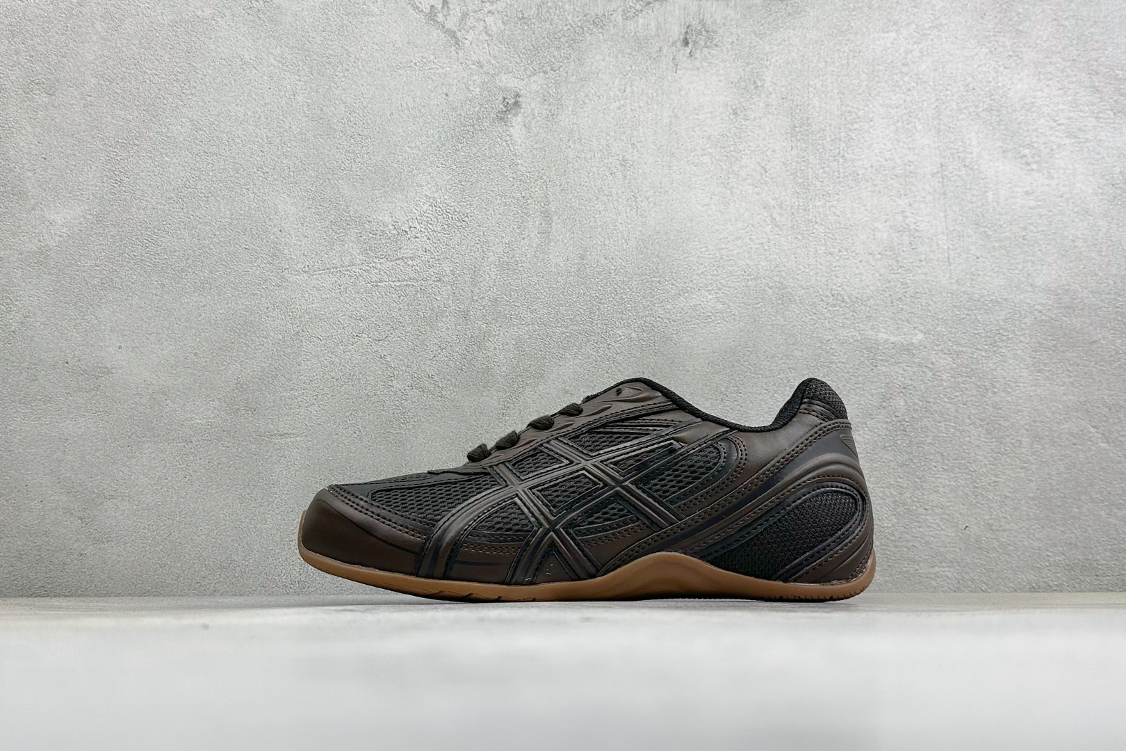 HY版Asics Gel-PHAI Z 城市通勤薄底舒适运动休闲鞋 采用工程弹性双层再生针织密度鞋面材质后跟3D可视GE