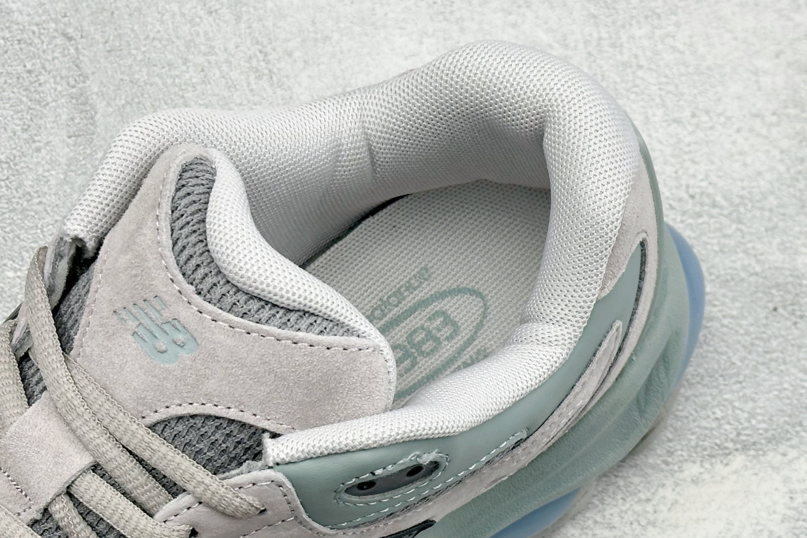 TG版New Balance 983系列 新百伦 复古休闲运动慢跑鞋 货号: U9837LN Size: 36 37 3 TG版New Balance 983系列 新百伦 复古休闲运动慢跑鞋 货号: U9837LN Size: 36 37 3