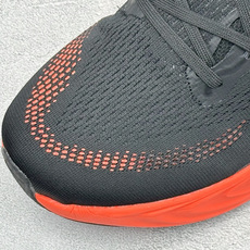 XM版Nike Vomero 19 舒适减震防滑 低帮跑步鞋 全掌ReactX泡绵中底 前掌和后跟还配备了Air Zoo XM版Nike Vomero 19 舒适减震防滑 低帮跑步鞋 全掌ReactX泡绵中底 前掌和后跟还配备了Air Zoo