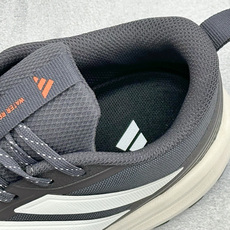 Adidas RUNFALCON 6系列 轻量防滑耐磨跑鞋 #采用全身高频热熔牛津面料鞋面材质 #全掌Adiwear高耐 Adidas RUNFALCON 6系列 轻量防滑耐磨跑鞋 #采用全身高频热熔牛津面料鞋面材质 #全掌Adiwear高耐