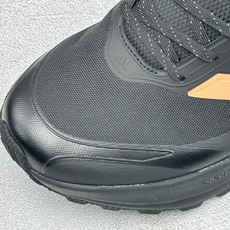 Adidas RUNFALCON 6系列 轻量防滑耐磨跑鞋 #采用全身高频热熔牛津面料鞋面材质 #全掌Adiwear高耐 Adidas RUNFALCON 6系列 轻量防滑耐磨跑鞋 #采用全身高频热熔牛津面料鞋面材质 #全掌Adiwear高耐
