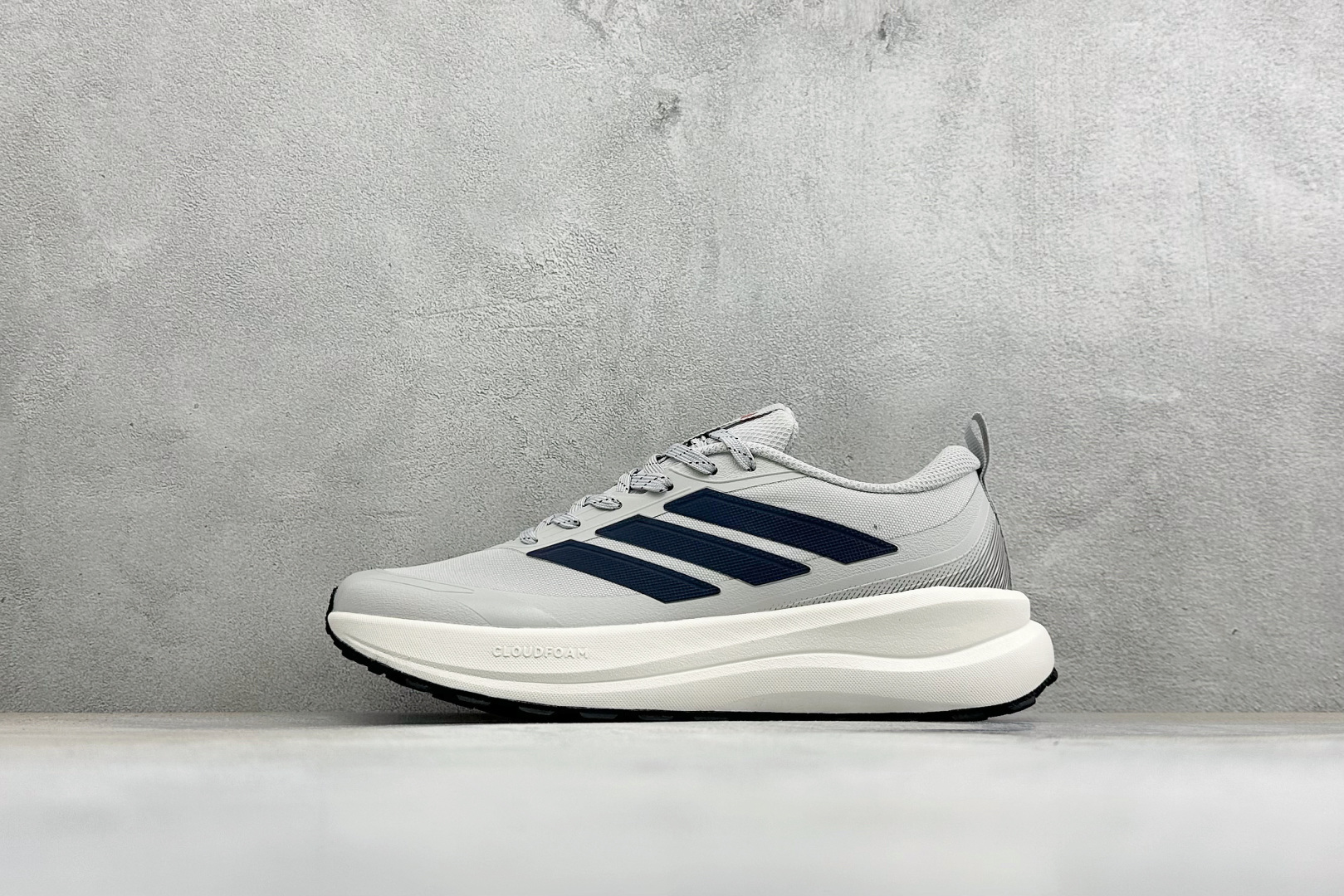 Adidas RUNFALCON 6系列 轻量防滑耐磨跑鞋 #采用全身高频热熔牛津面料鞋面材质 #全掌Adiwear高耐