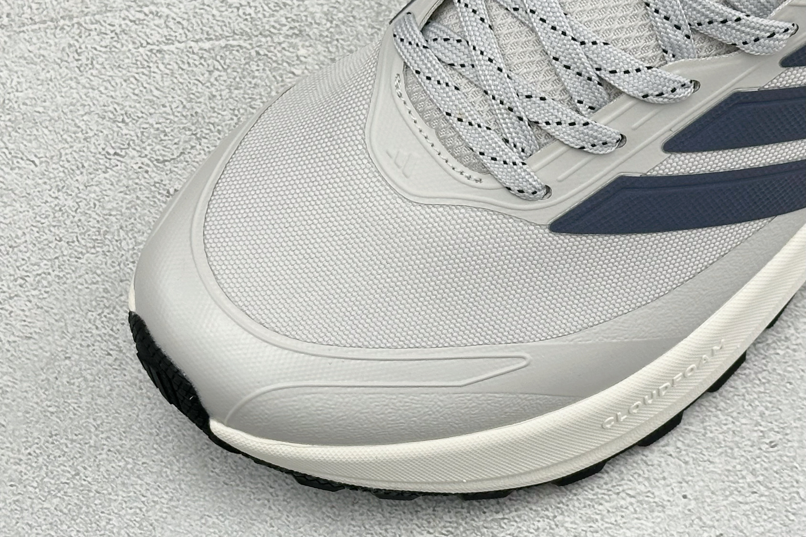 Adidas RUNFALCON 6系列 轻量防滑耐磨跑鞋 #采用全身高频热熔牛津面料鞋面材质 #全掌Adiwear高耐 Adidas RUNFALCON 6系列 轻量防滑耐磨跑鞋 #采用全身高频热熔牛津面料鞋面材质 #全掌Adiwear高耐