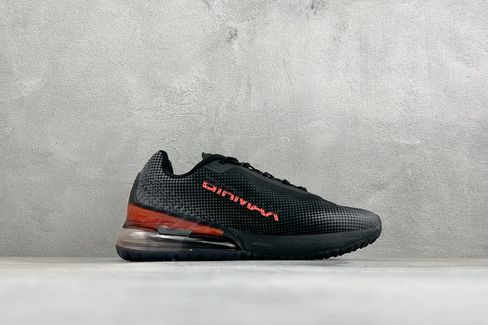 福利特价 Nike Air Max Phoenix 复古子弹气垫运动跑步鞋 货号：FZ5307-003 尺码：36-46