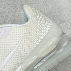 福利特价 Nike Air Max Phoenix 复古子弹气垫运动跑步鞋 货号:FZ5307-102 尺码:39-46 福利特价 Nike Air Max Phoenix 复古子弹气垫运动跑步鞋 货号:FZ5307-102 尺码:39-46