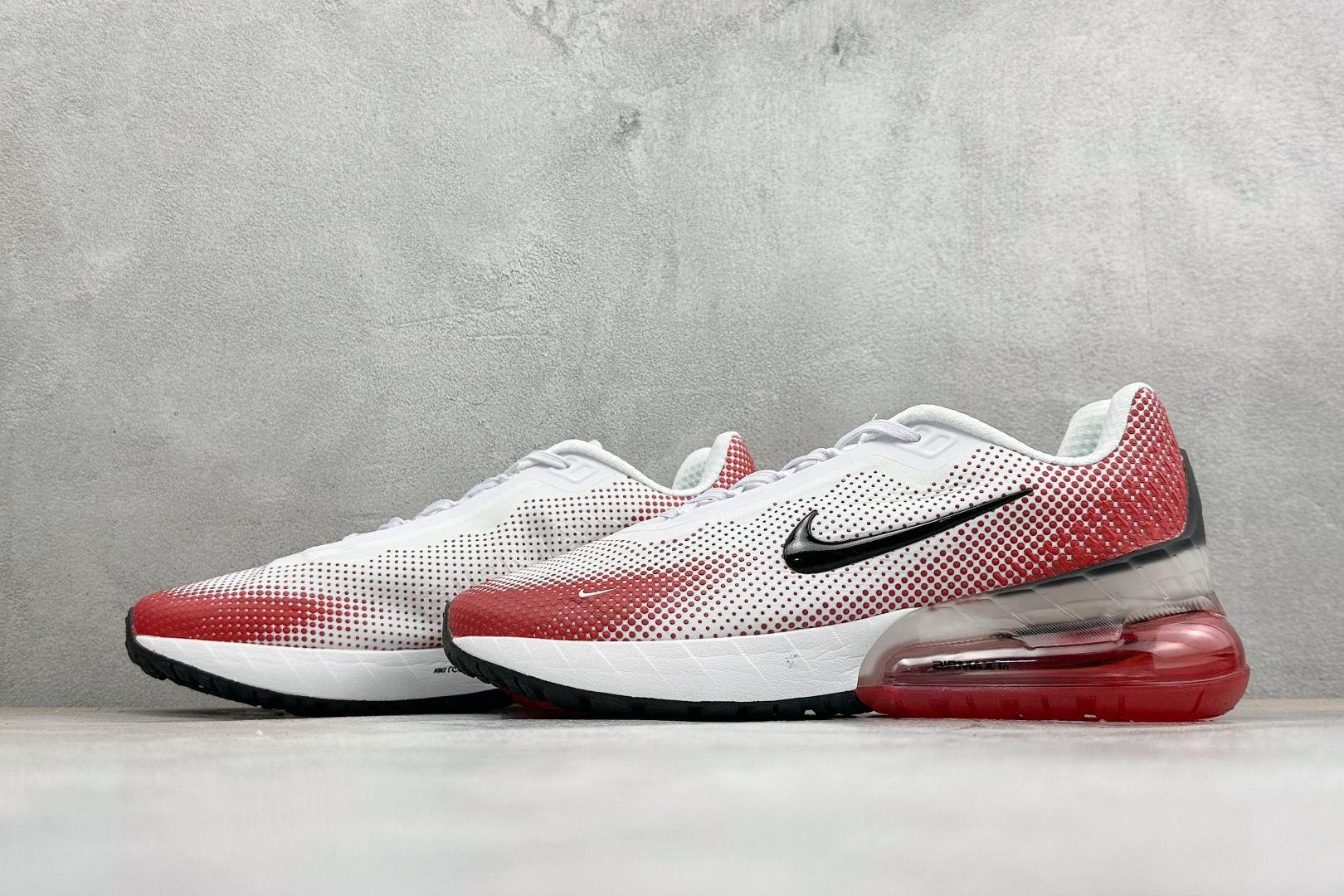 福利特价 Nike Air Max Phoenix 复古子弹气垫运动跑步鞋 货号：FZ5307-104 尺码：39-46