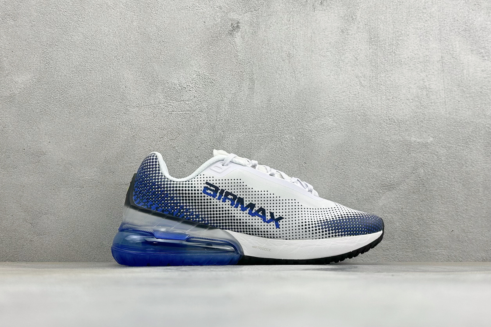 福利特价 Nike Air Max Phoenix 复古子弹气垫运动跑步鞋 货号：FZ5307-101 尺码：36-46