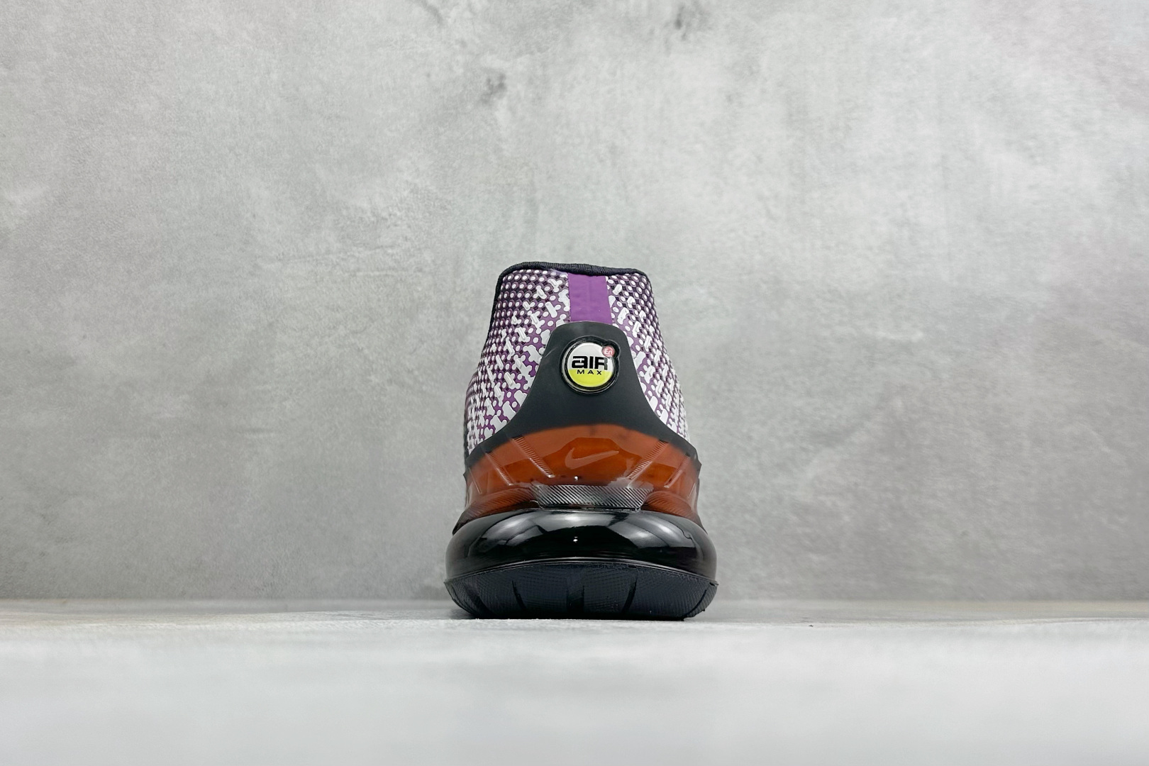 福利特价 Nike Air Max Phoenix 复古子弹气垫运动跑步鞋 货号：FZ5307-500 尺码：36-46
