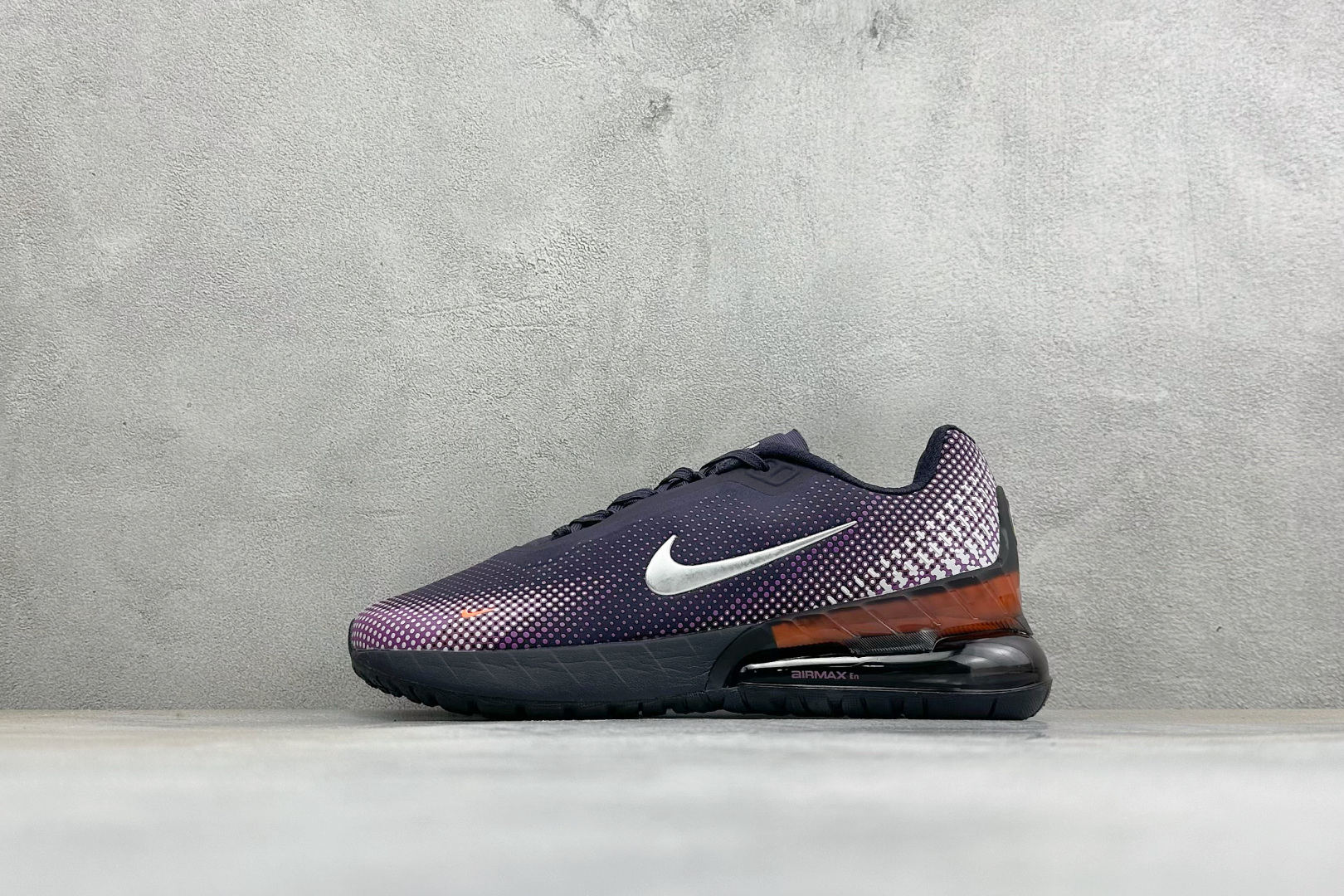 福利特价 Nike Air Max Phoenix 复古子弹气垫运动跑步鞋 货号：FZ5307-500 尺码：36-46