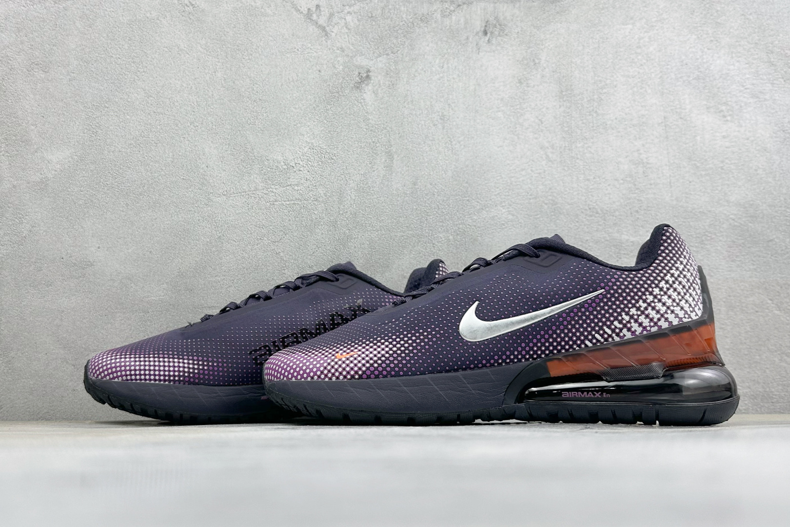 福利特价 Nike Air Max Phoenix 复古子弹气垫运动跑步鞋 货号：FZ5307-500 尺码：36-46