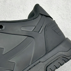 S版 OFF-White C/O VirGil Abloh 时尚百搭休闲鞋 独家首发新款 采用环保牛剖革组合网织布鞋面材 S版 OFF-White C/O VirGil Abloh 时尚百搭休闲鞋 独家首发新款 采用环保牛剖革组合网织布鞋面材