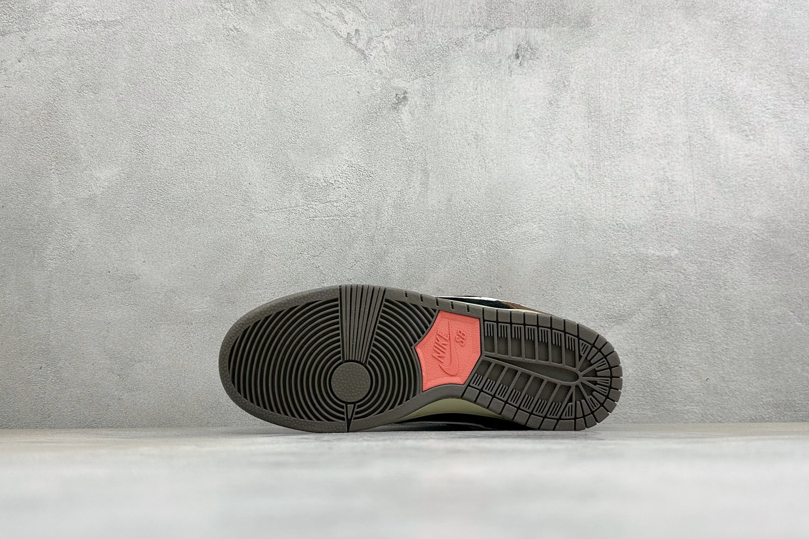 K版Nike SB Dunk Low 低帮休闲板鞋 独家版型蒸餾加工帶來的是更好的视觉和脚感体验大厂纯原品质出货 清洁度