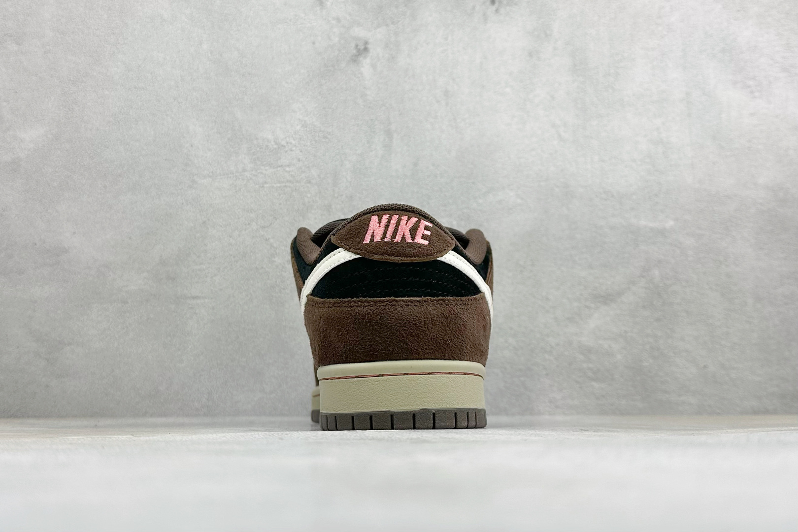 K版Nike SB Dunk Low 低帮休闲板鞋 独家版型蒸餾加工帶來的是更好的视觉和脚感体验大厂纯原品质出货 清洁度