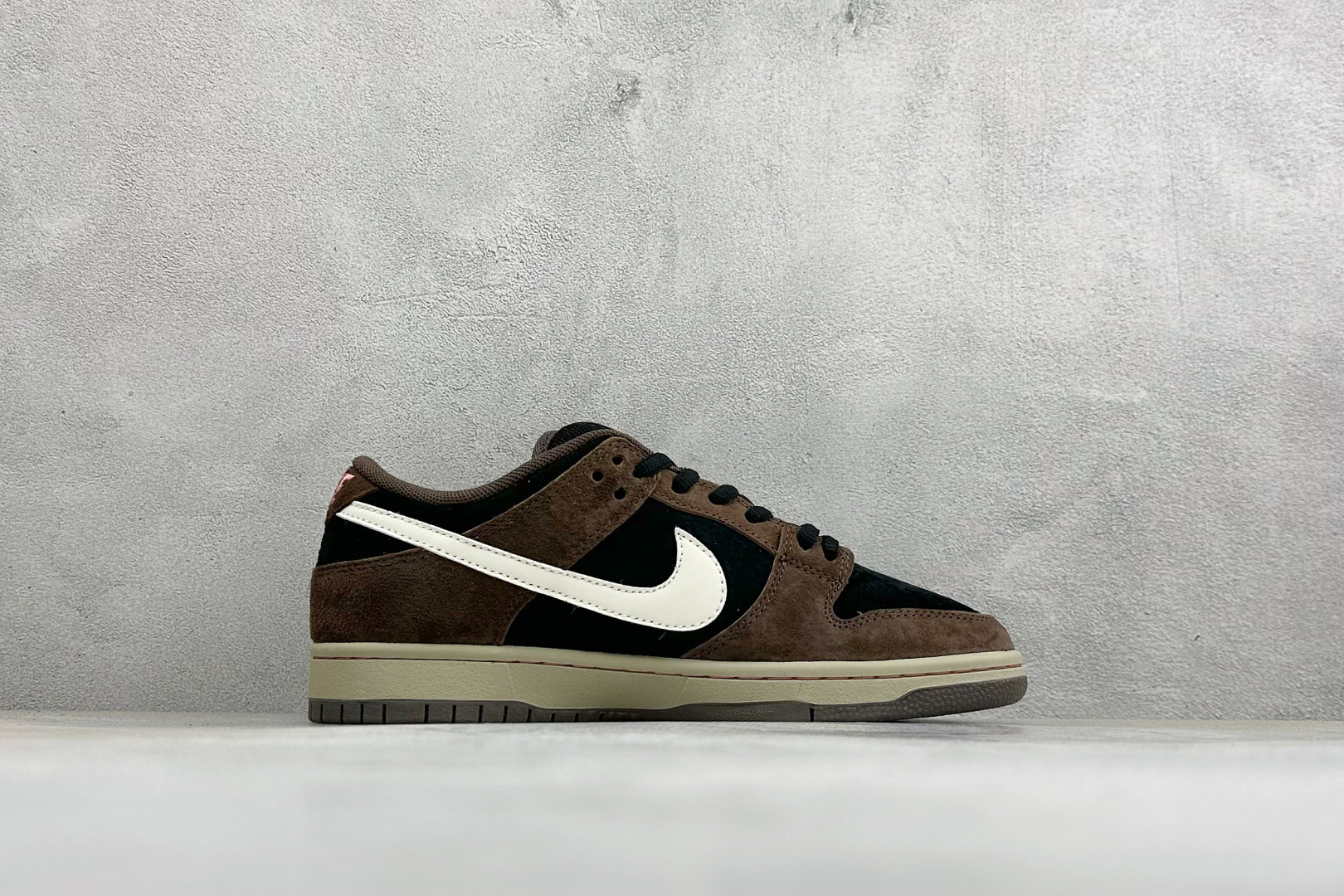 K版Nike SB Dunk Low 低帮休闲板鞋 独家版型蒸餾加工帶來的是更好的视觉和脚感体验大厂纯原品质出货 清洁度