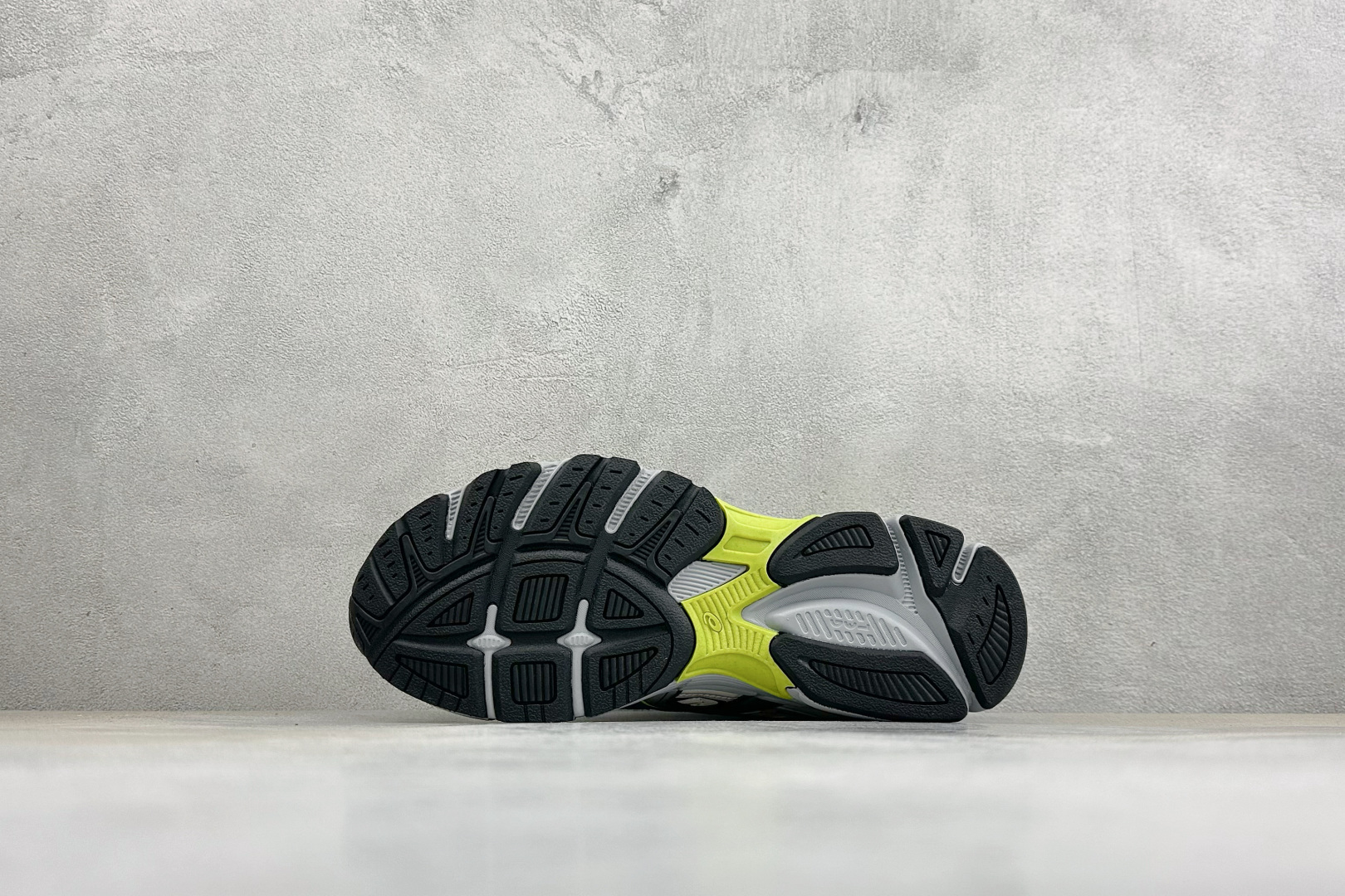 XM版Asics Gel-Stratus Mc系列 亚瑟士 低帮轻量缓震休闲运动跑步鞋 货号: 1203B219-300