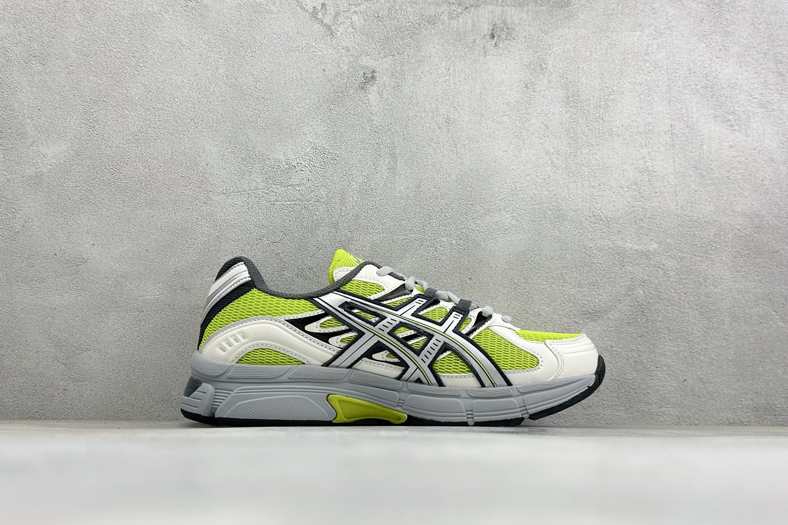 XM版Asics Gel-Stratus Mc系列 亚瑟士 低帮轻量缓震休闲运动跑步鞋 货号: 1203B219-300