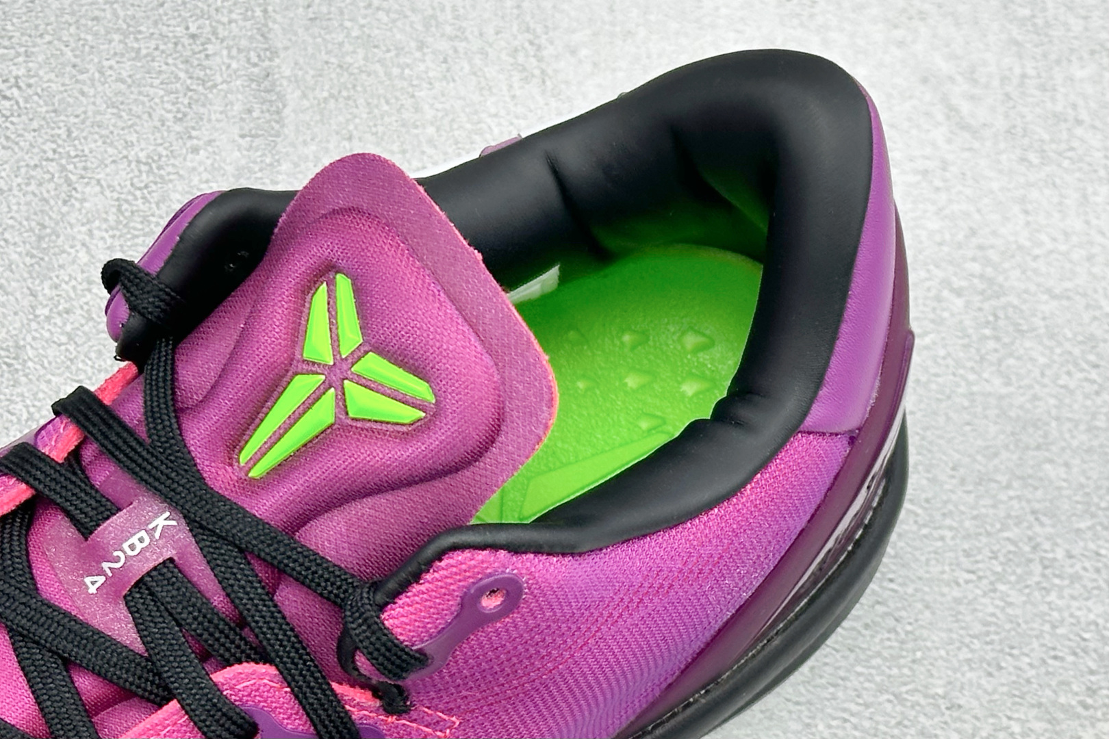 灭世Nike Kobe 8 "SYSTEM" 科比8代 男子实战篮球鞋 #PROTRO复刻版开发货品 全鞋身材料卡色独家