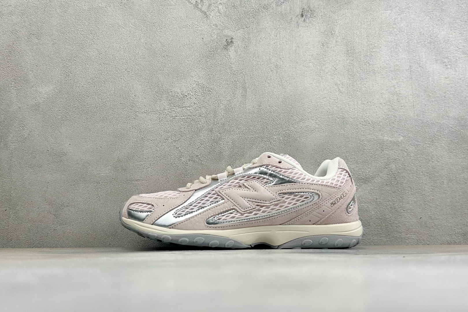 New Balance 204系列复古透气休闲运动慢跑鞋 货号：U204L3K9 尺码：36 37 37.5 38 38