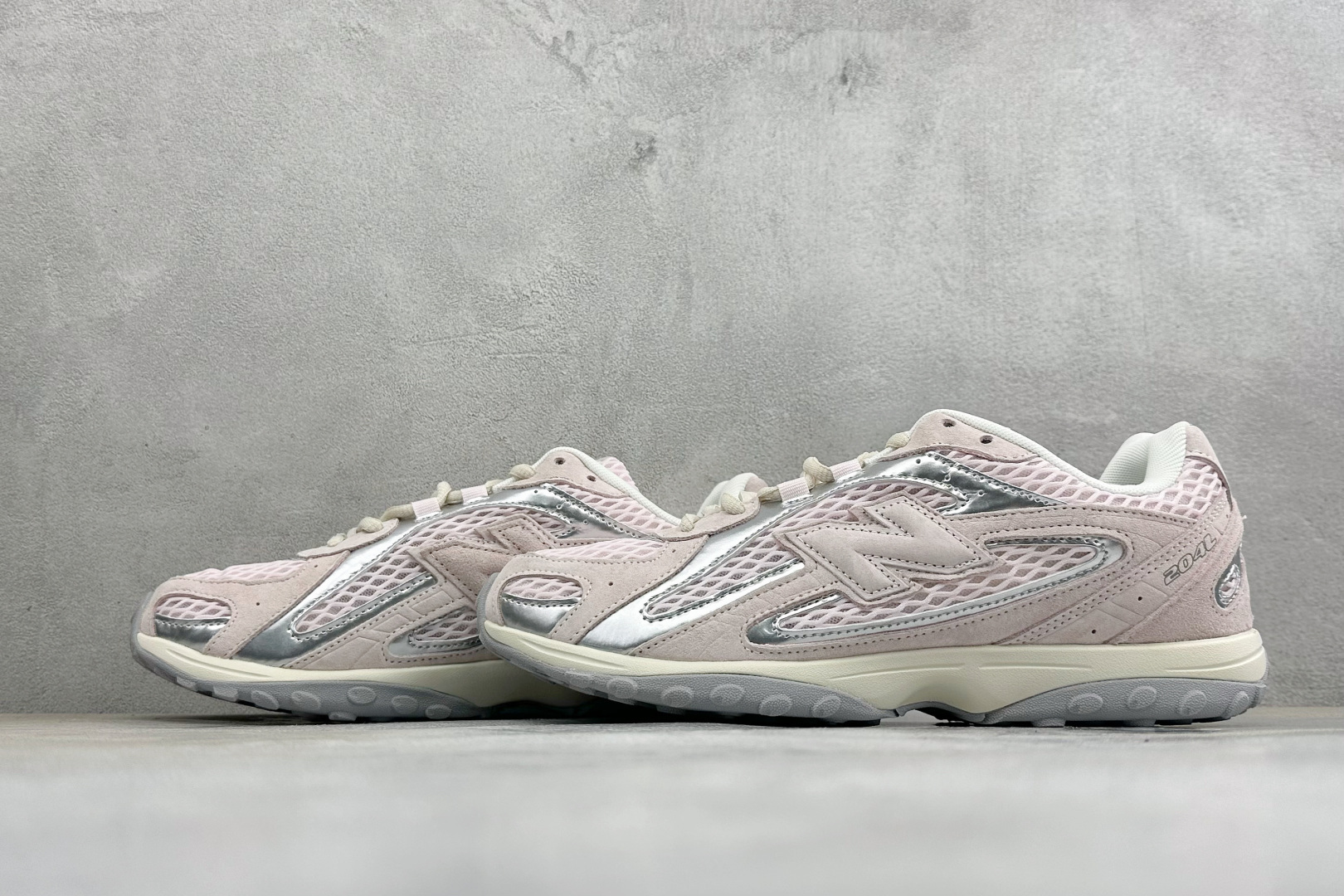 New Balance 204系列复古透气休闲运动慢跑鞋 货号：U204L3K9 尺码：36 37 37.5 38 38