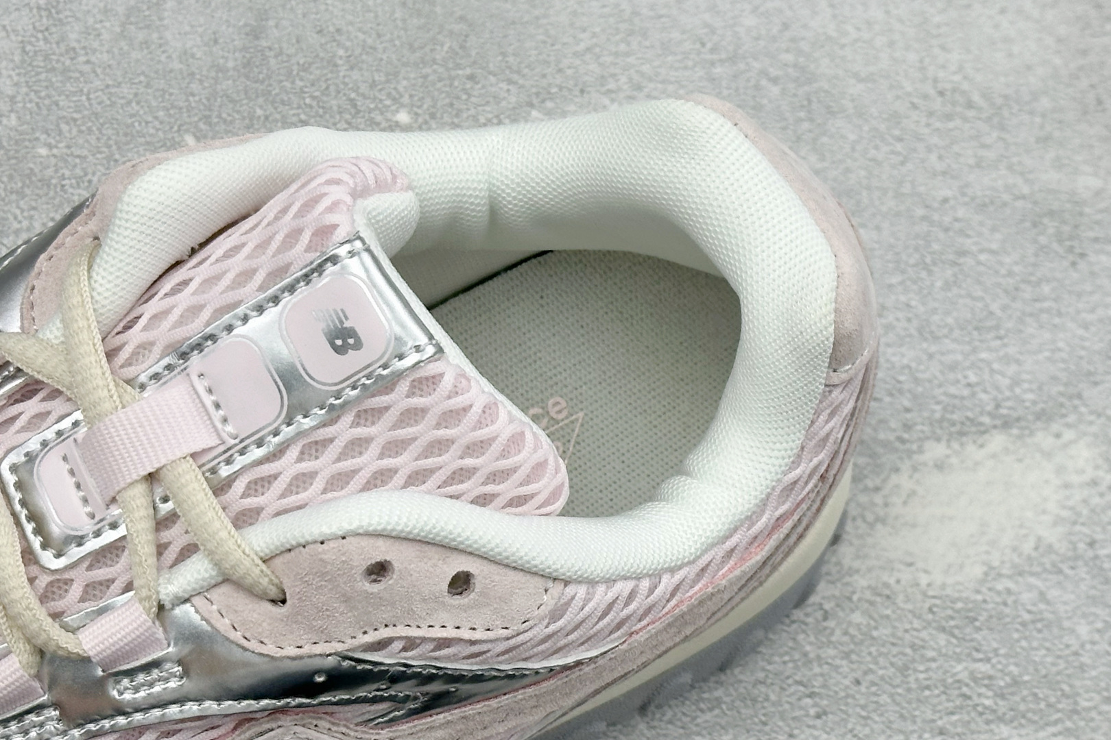 New Balance 204系列复古透气休闲运动慢跑鞋 货号：U204L3K9 尺码：36 37 37.5 38 38