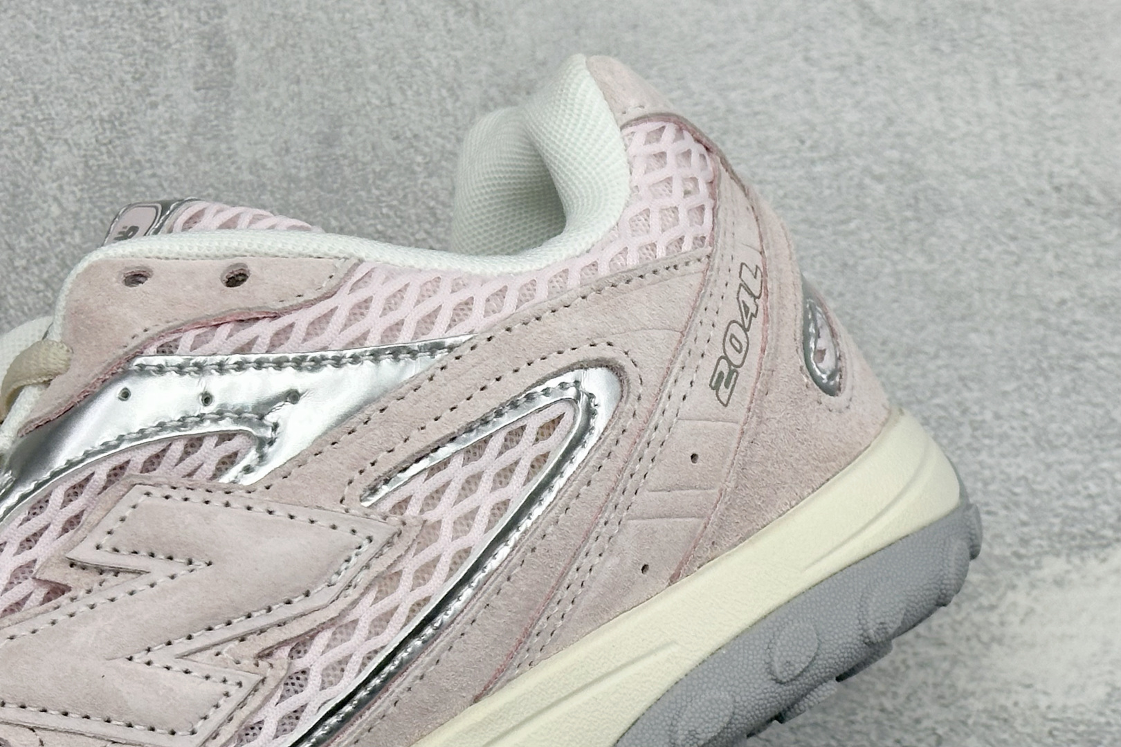 New Balance 204系列复古透气休闲运动慢跑鞋 货号：U204L3K9 尺码：36 37 37.5 38 38