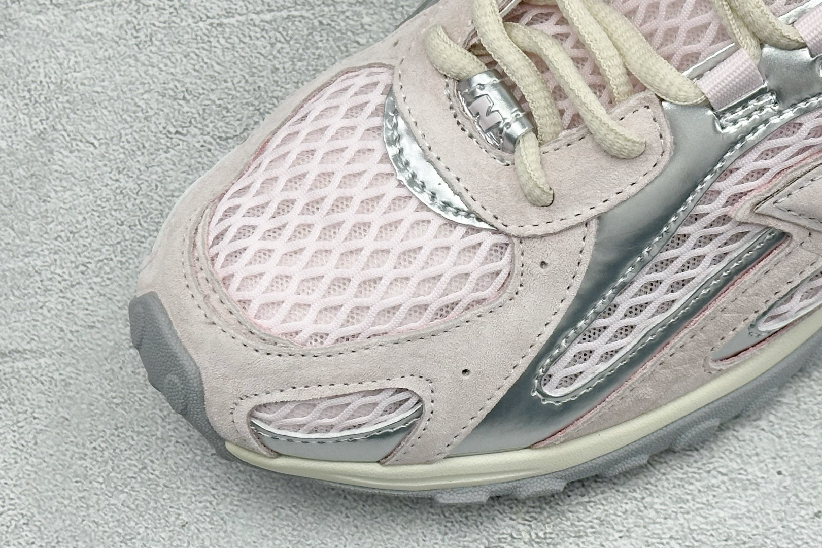 New Balance 204系列复古透气休闲运动慢跑鞋 货号：U204L3K9 尺码：36 37 37.5 38 38