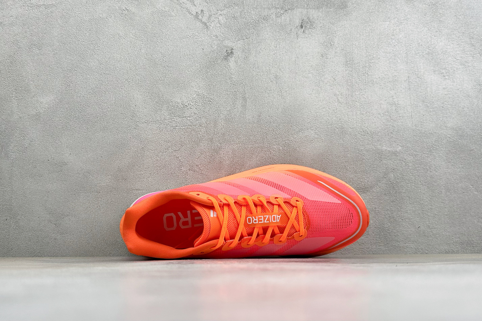 Adidas Adizero Boston 13 阿迪透气低帮跑步鞋 货号：LB8524 尺码：36 36.5 37 3