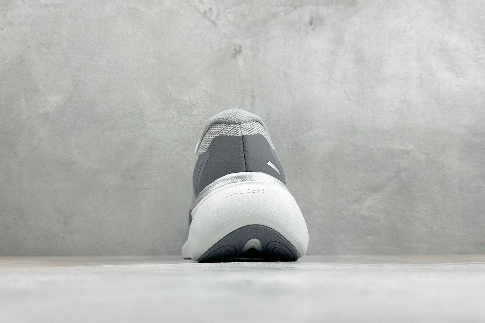 Adidas Dreamcushion 阿迪透气缓震休闲运动鞋 货号：KI5116 尺码：36 36.5 37 38 3