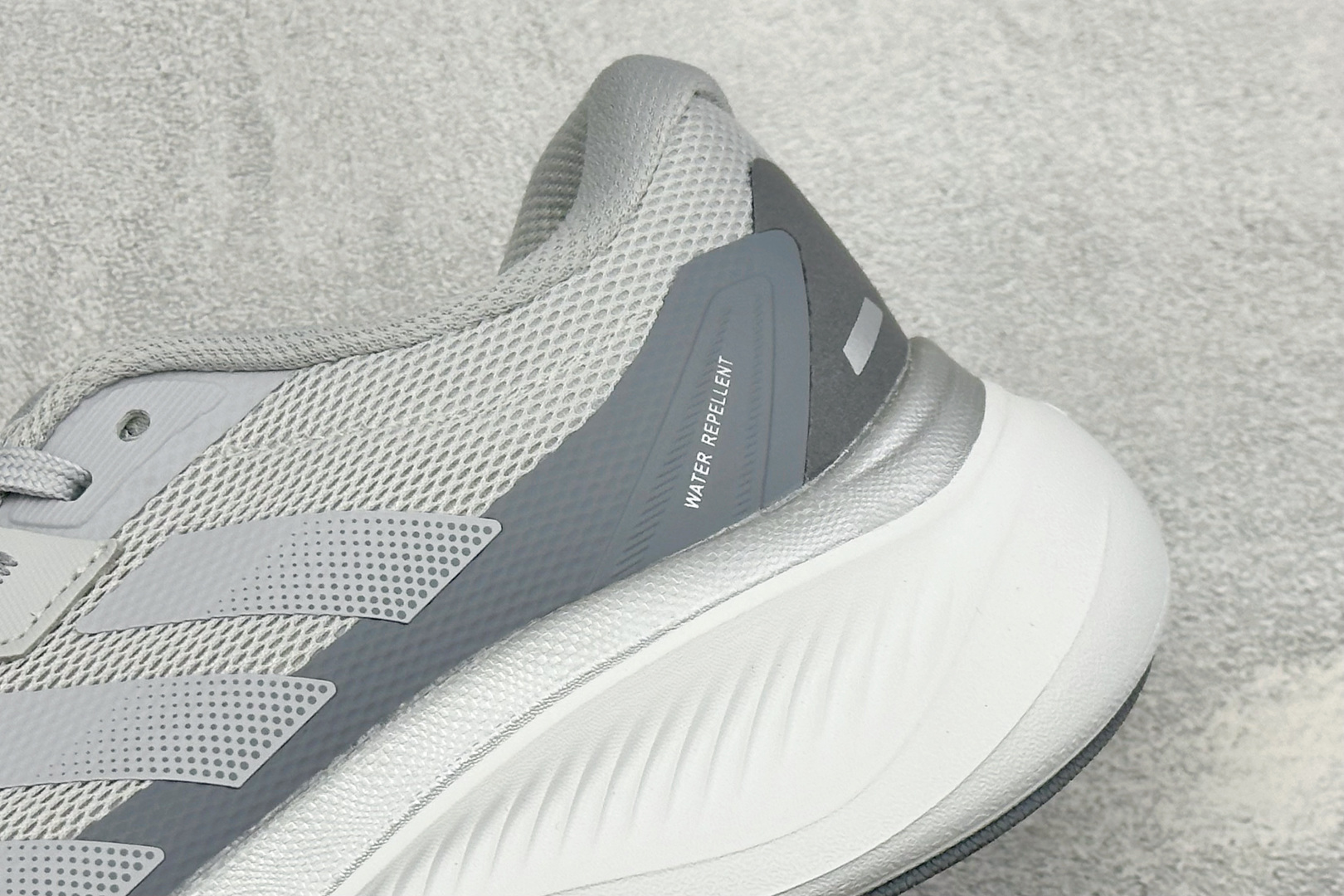 Adidas Dreamcushion 阿迪透气缓震休闲运动鞋 货号：KI5116 尺码：36 36.5 37 38 3