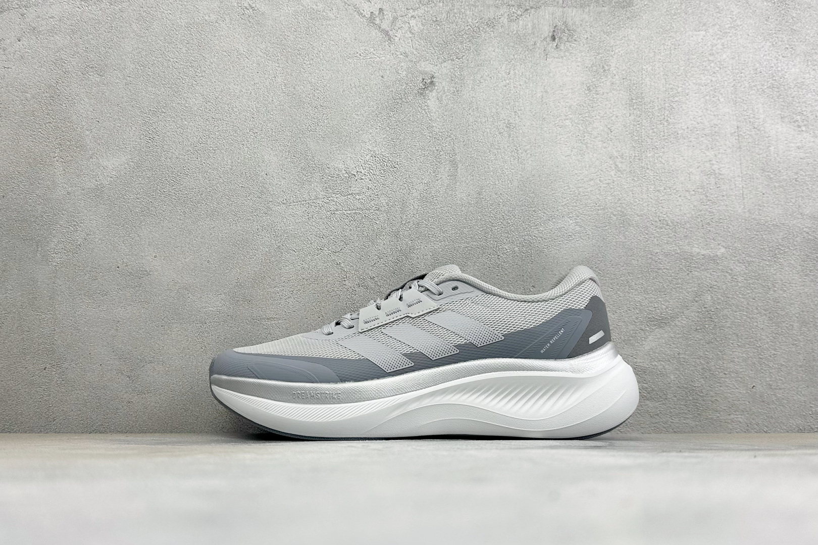 Adidas Dreamcushion 阿迪透气缓震休闲运动鞋 货号：KI5116 尺码：36 36.5 37 38 3