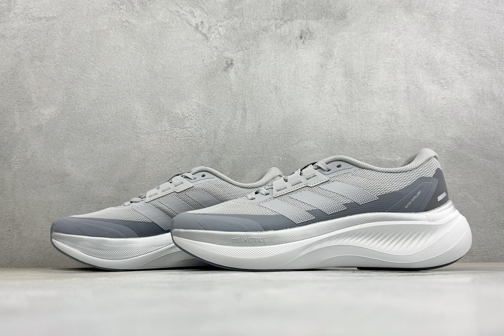 Adidas Dreamcushion 阿迪透气缓震休闲运动鞋 货号：KI5116 尺码：36 36.5 37 38 3