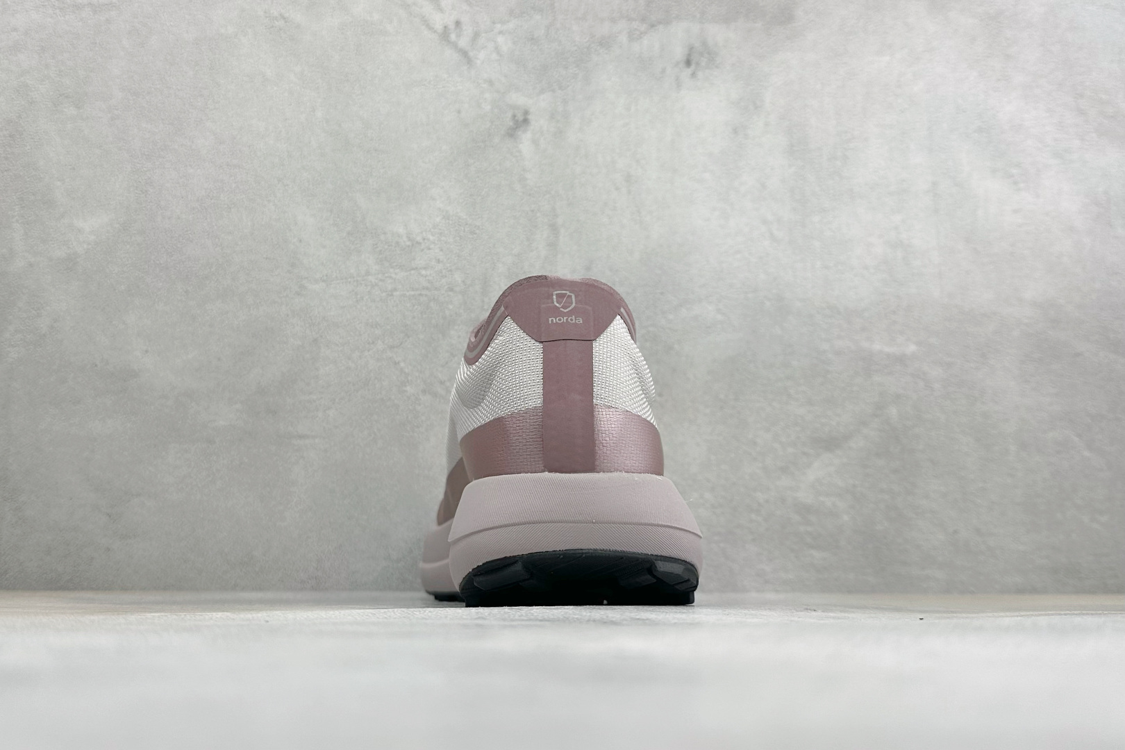 Norda 诺达 005 Sneaker0111 杰尼亚联名 网面越野跑步鞋 加拿大高端品牌 官方售价122K+ 运动通