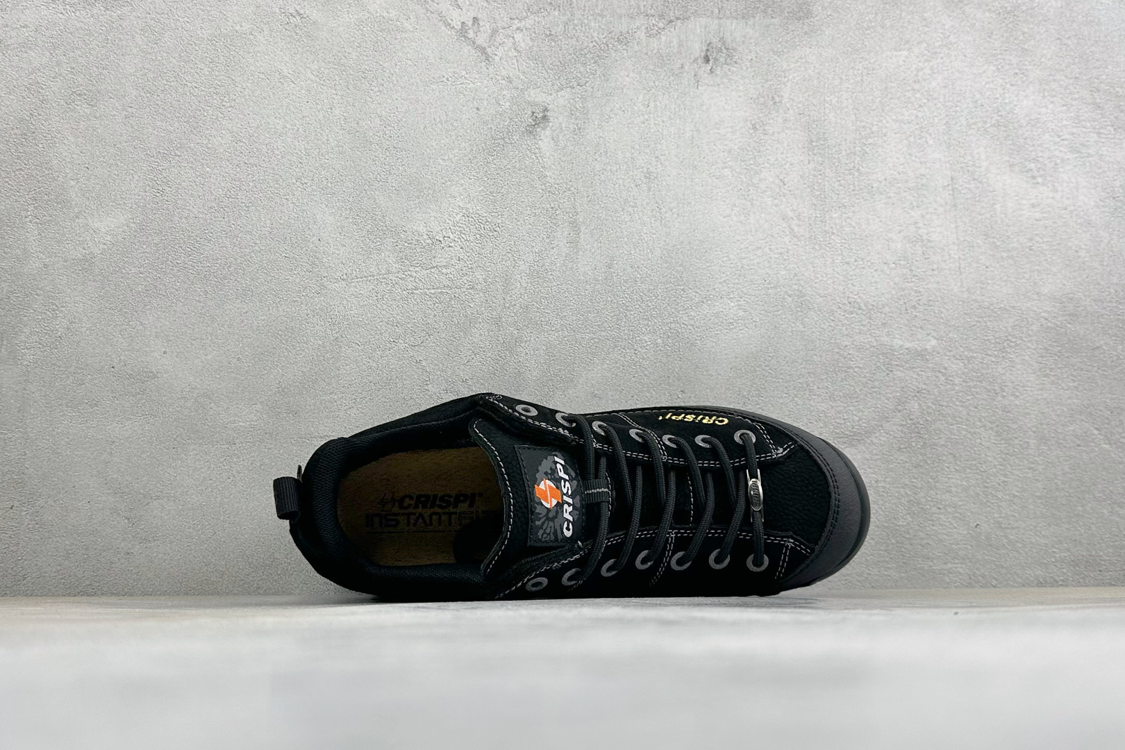 CRISPI Monaco 摩纳哥 GTX 登山 耐磨防水 户外功能鞋 CRISPI是一款登山鞋品牌，公司依靠的是对于制