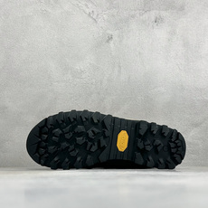 CRISPI Monaco 摩纳哥 GTX 登山 耐磨防水 户外功能鞋 CRISPI是一款登山鞋品牌,公司依靠的是对于制 CRISPI Monaco 摩纳哥 GTX 登山 耐磨防水 户外功能鞋 CRISPI是一款登山鞋品牌,公司依靠的是对于制