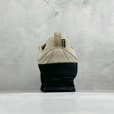 CRISPI Monaco 摩纳哥 GTX 登山 耐磨防水 户外功能鞋 CRISPI是一款登山鞋品牌,公司依靠的是对于制 CRISPI Monaco 摩纳哥 GTX 登山 耐磨防水 户外功能鞋 CRISPI是一款登山鞋品牌,公司依靠的是对于制