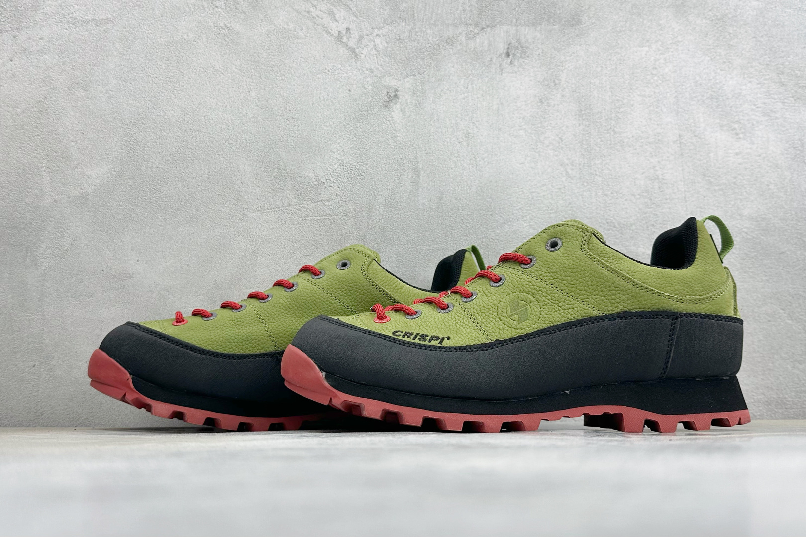 CRISPI Monaco 摩纳哥 GTX 登山 耐磨防水 户外功能鞋 CRISPI是一款登山鞋品牌，公司依靠的是对于制