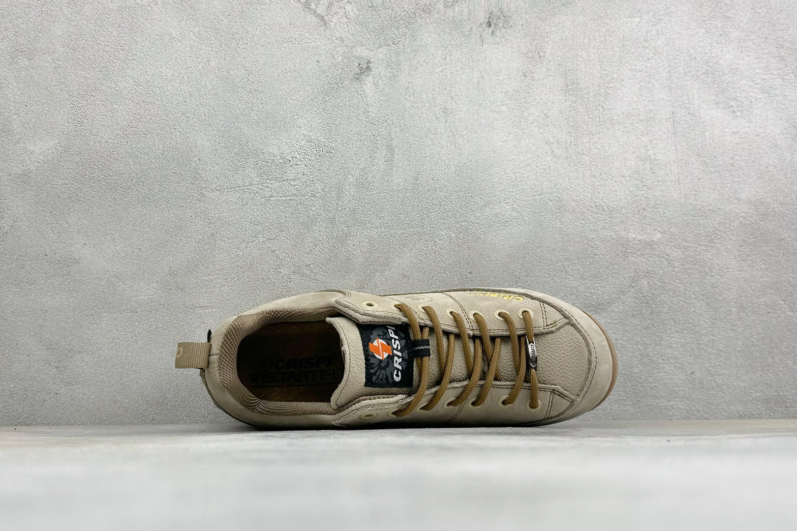 CRISPI Monaco 摩纳哥 GTX 登山 耐磨防水 户外功能鞋 CRISPI是一款登山鞋品牌，公司依靠的是对于制