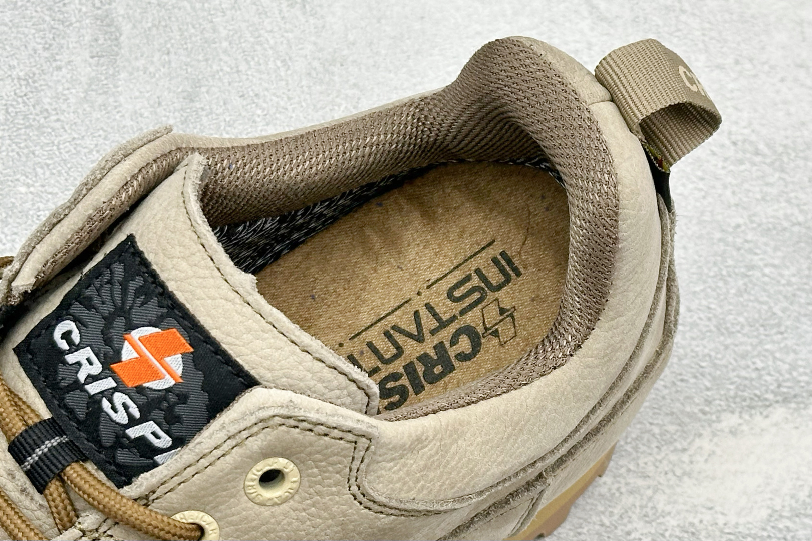 CRISPI Monaco 摩纳哥 GTX 登山 耐磨防水 户外功能鞋 CRISPI是一款登山鞋品牌，公司依靠的是对于制