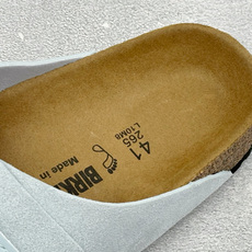 TG版博肯 Birkenstock Boston Suede 系列平底复古软木底休闲拖鞋 鞋头黑色牛皮包头设计,加尼龙布 TG版博肯 Birkenstock Boston Suede 系列平底复古软木底休闲拖鞋 鞋头黑色牛皮包头设计,加尼龙布