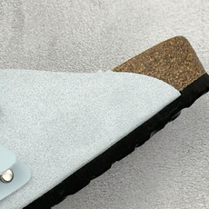 TG版博肯 Birkenstock Boston Suede 系列平底复古软木底休闲拖鞋 鞋头黑色牛皮包头设计,加尼龙布 TG版博肯 Birkenstock Boston Suede 系列平底复古软木底休闲拖鞋 鞋头黑色牛皮包头设计,加尼龙布