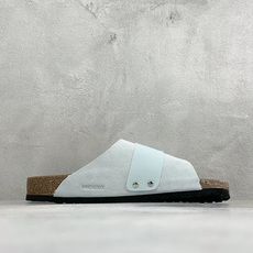 TG版博肯 Birkenstock Boston Suede 系列平底复古软木底休闲拖鞋 鞋头黑色牛皮包头设计,加尼龙布 TG版博肯 Birkenstock Boston Suede 系列平底复古软木底休闲拖鞋 鞋头黑色牛皮包头设计,加尼龙布