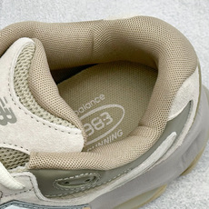 TG版New Balance 983系列 新百伦 复古休闲运动慢跑鞋 货号: U9837AC Size: 36 37 3 TG版New Balance 983系列 新百伦 复古休闲运动慢跑鞋 货号: U9837AC Size: 36 37 3