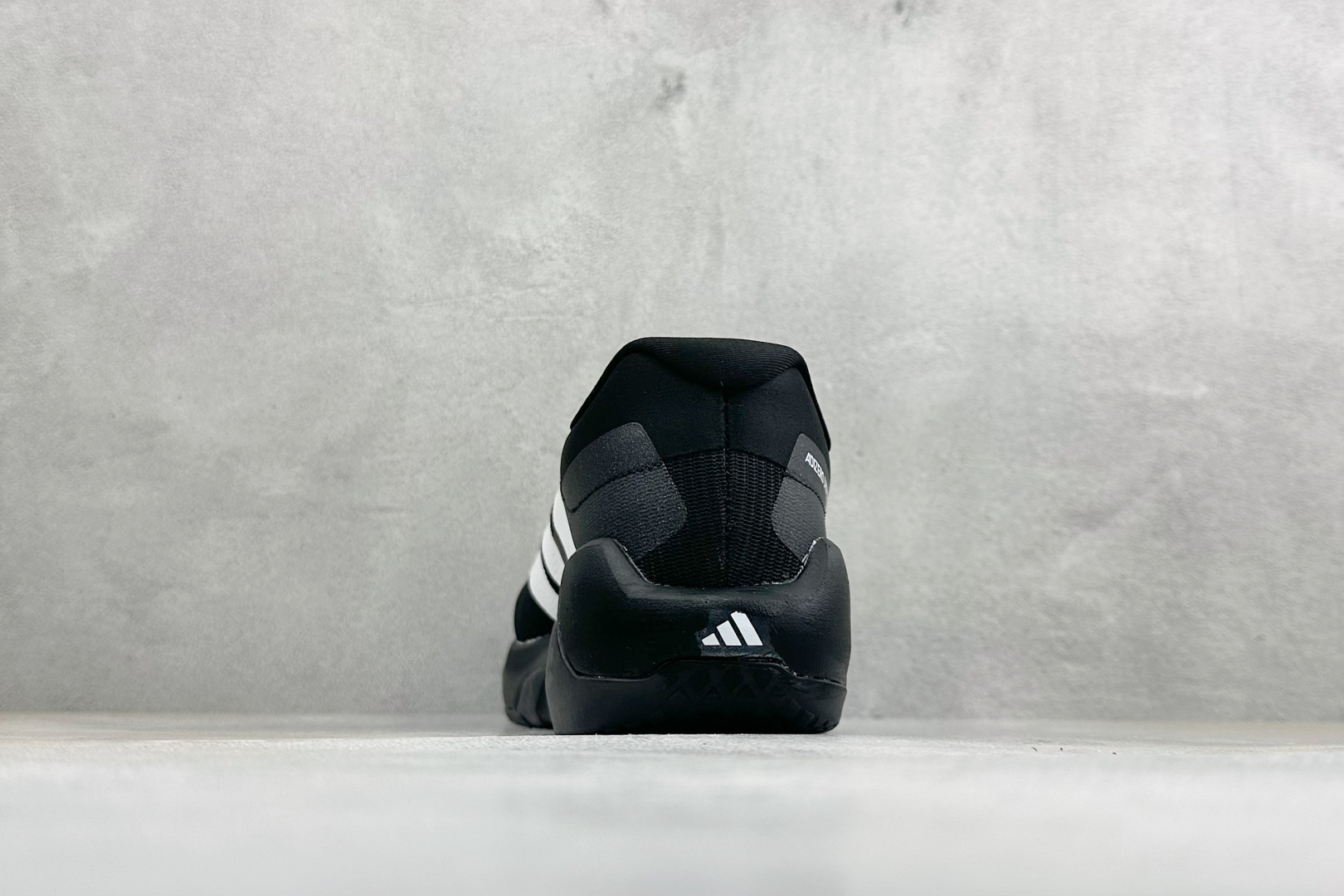 ML版Adidas Adizero Dropset Pro Traine 阿迪达斯 舒适贴合马拉松训练跑步鞋 整体采用前