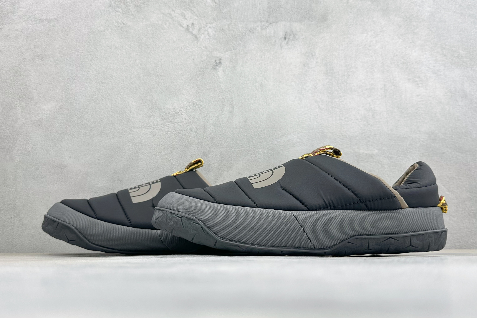 FS版The North Face Thermoball Traction 北面 秋季加绒透气轻盈一脚蹬休闲套鞋 货号：