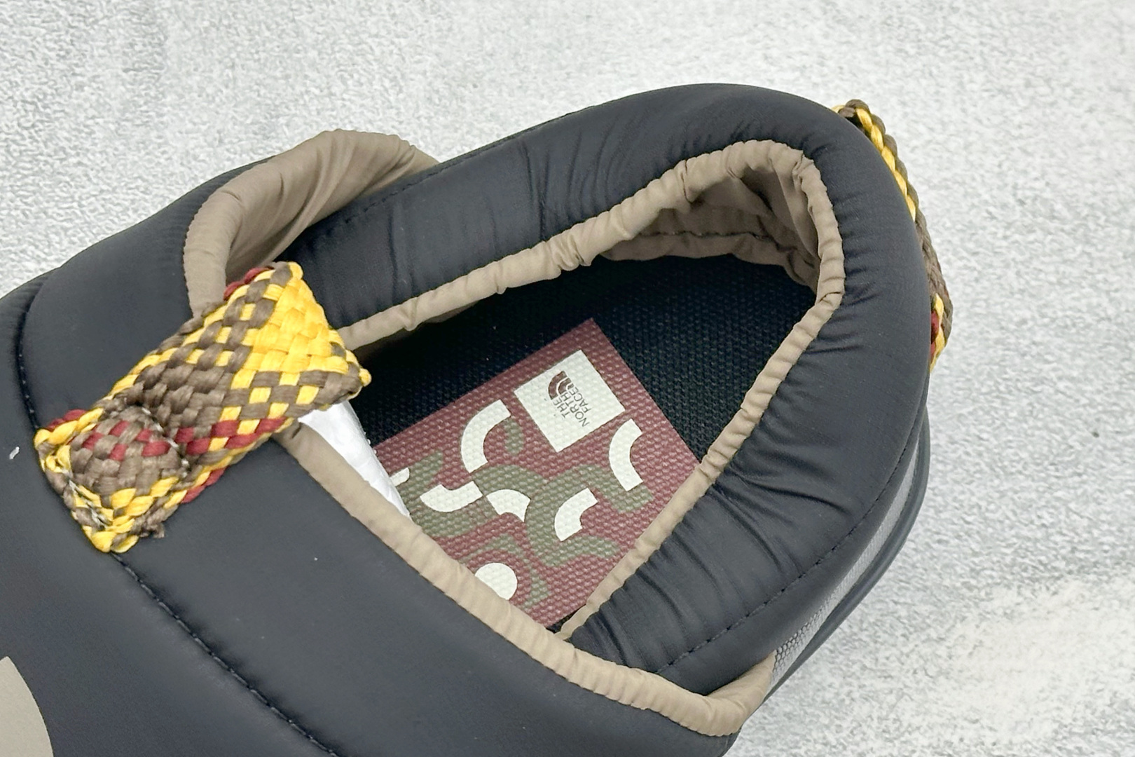 FS版The North Face Thermoball Traction 北面 秋季加绒透气轻盈一脚蹬休闲套鞋 货号：