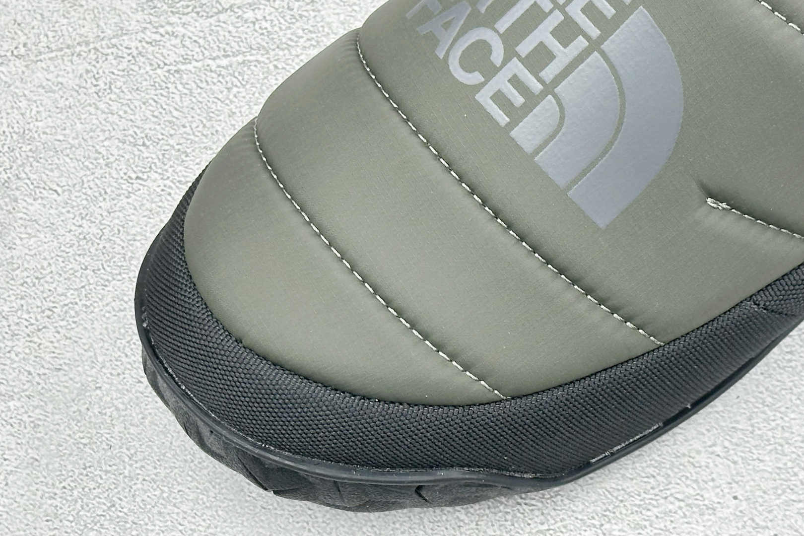 FS版The North Face Thermoball Traction 北面 秋季加绒透气轻盈一脚蹬休闲套鞋 货号：